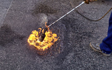 Up Cerne flat roofing repairs